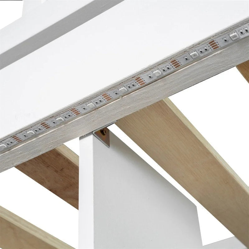 Lit mezzanine simple